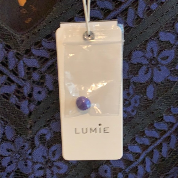 Lumie Lace Peplum Blouse - Picture 5 of 8